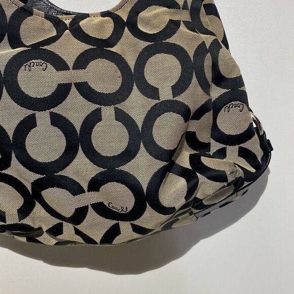 Coach Women's Black Cream Madison OP Art Signature Maggie Shoulder Bag - Picture 8 of 15